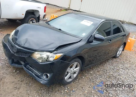 2014 Toyota Camry Se z USA, uszkodzony, nr VIN 4T1BF1FK0EU870638